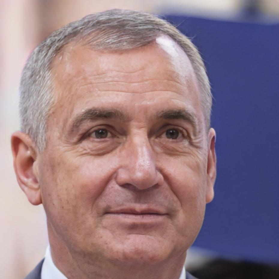 Portrait de Léonard Beauregard, formateur en gestion budgétaire